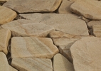 окатанный камень песчаник природный 